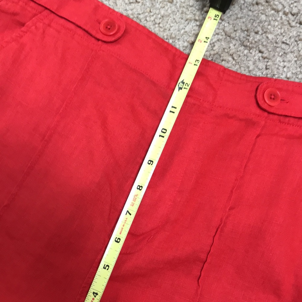 Madewell Clean Button-Tab Shorts in 100% Linen in Rouge - 4 - Picture 9 of 11